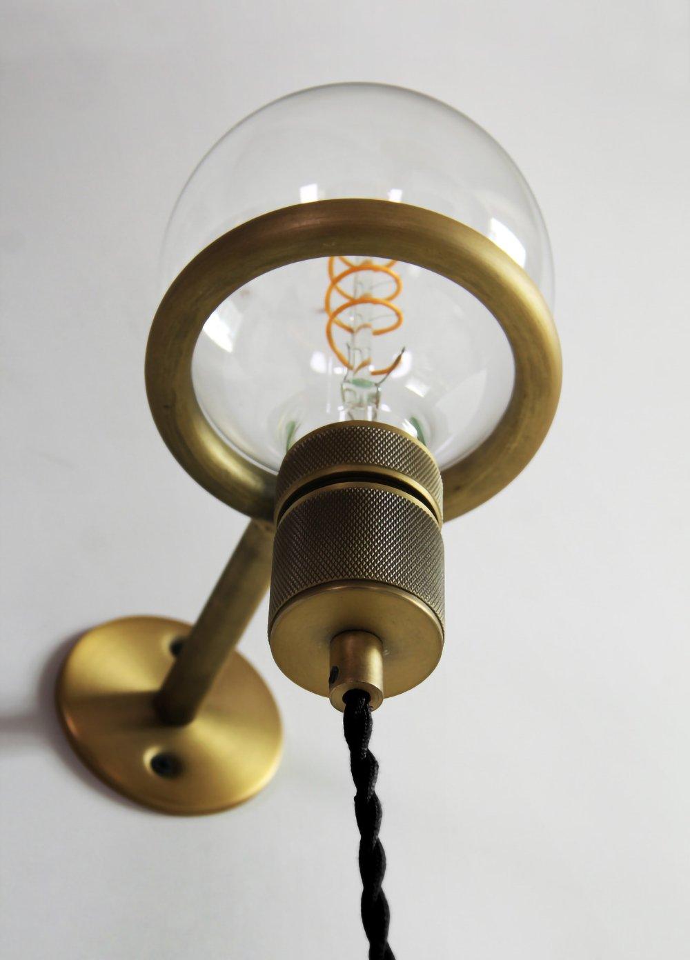 loop-minimalist-wall-light-with-wall-socket-anzaz--14