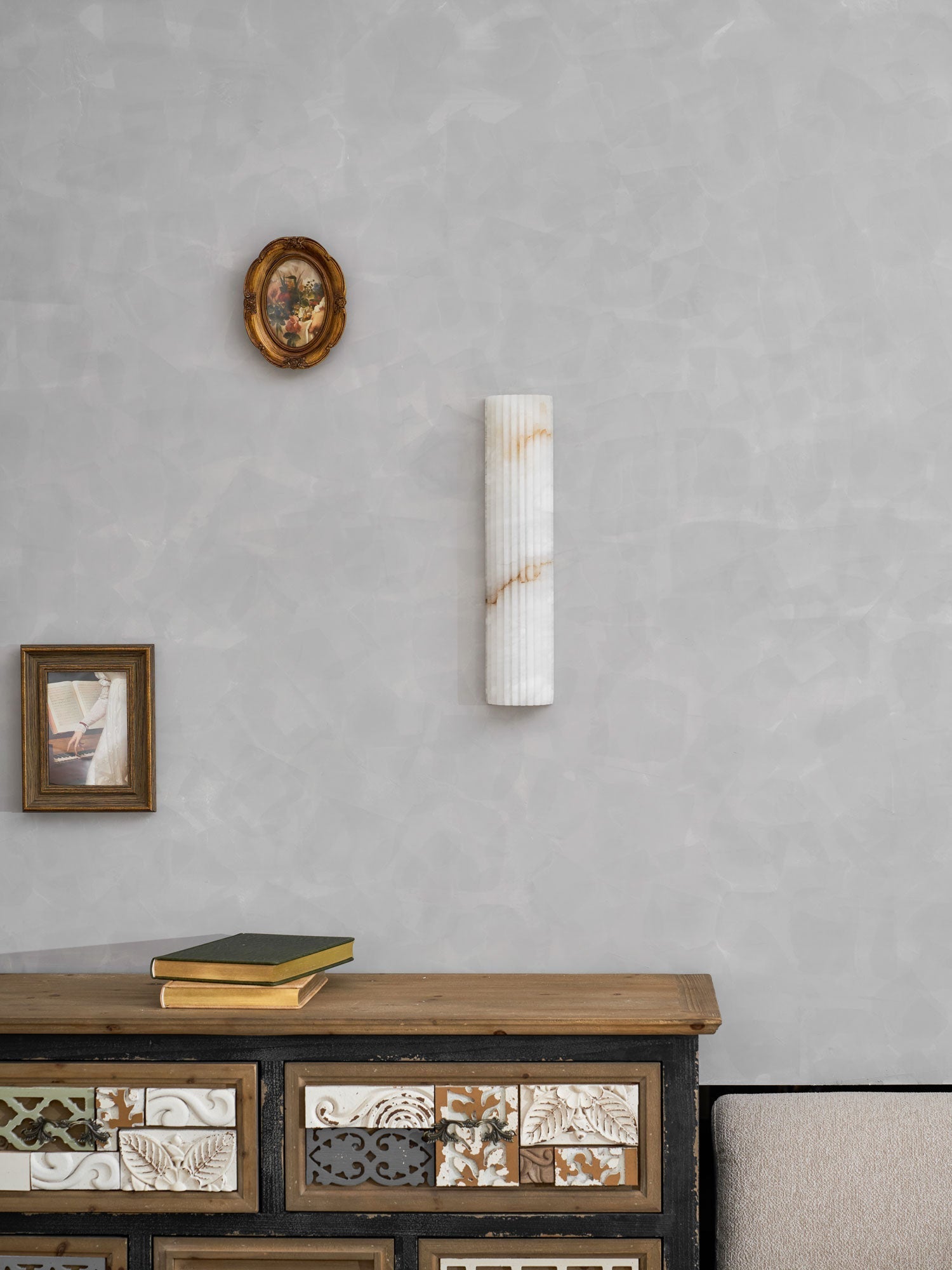 alvia-alabaster-wall-light-anzaz--58
