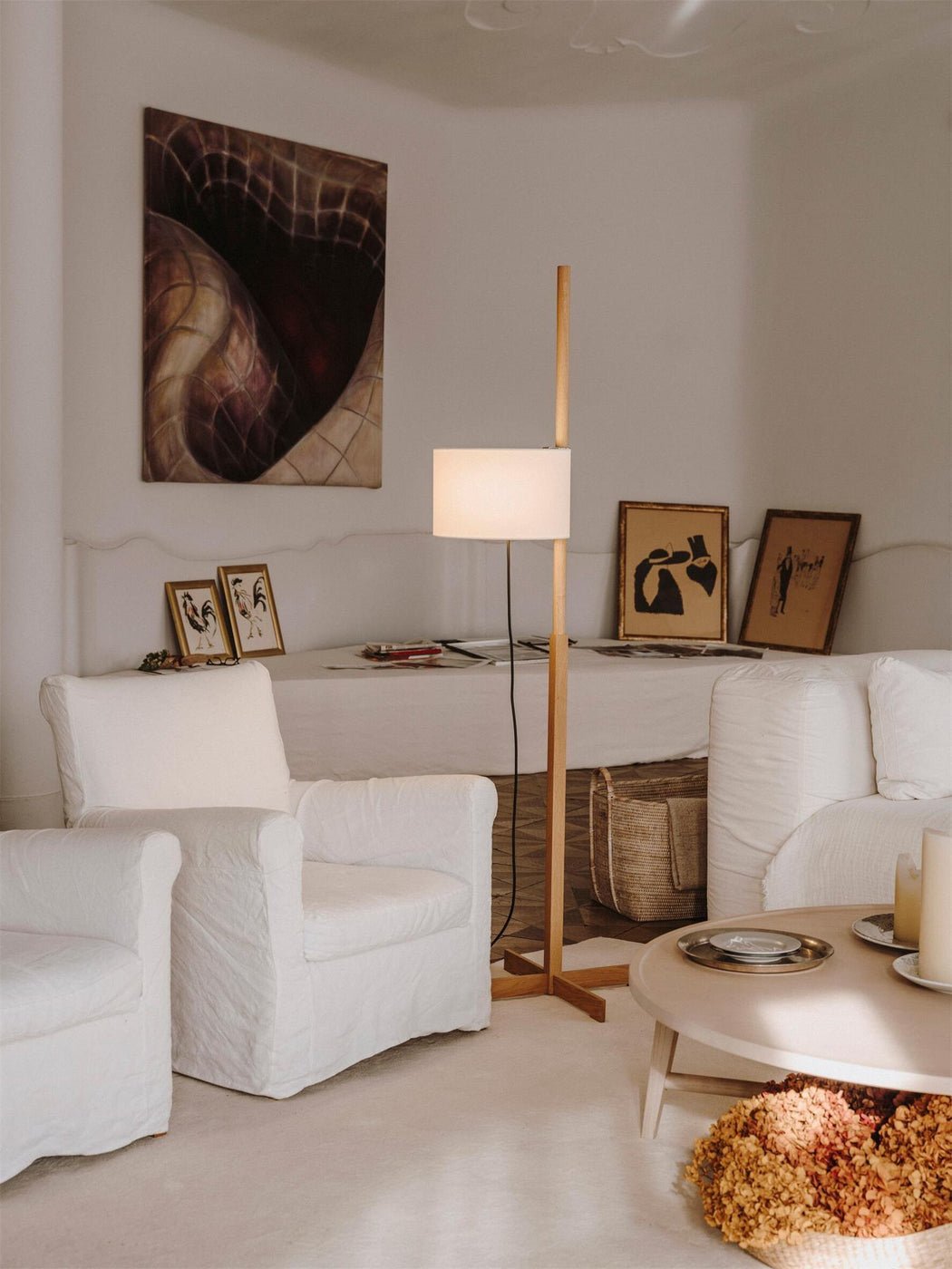 wood-tmm-floor-lamp-anzaz-Nature wood color & Beige Lampshade-2