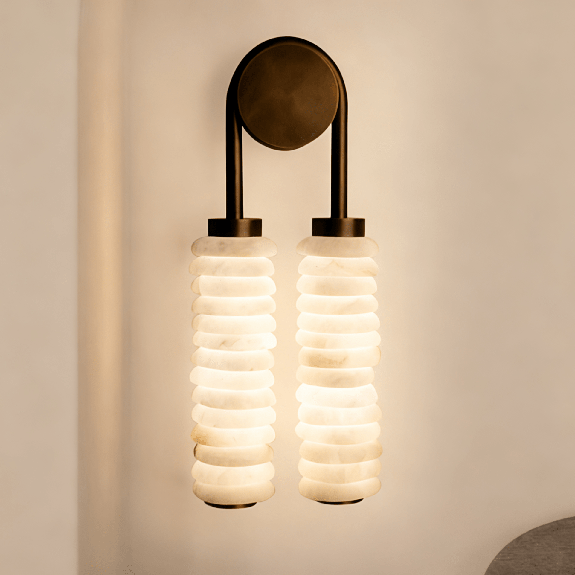 calla-ribbed-sconce-anzaz--17