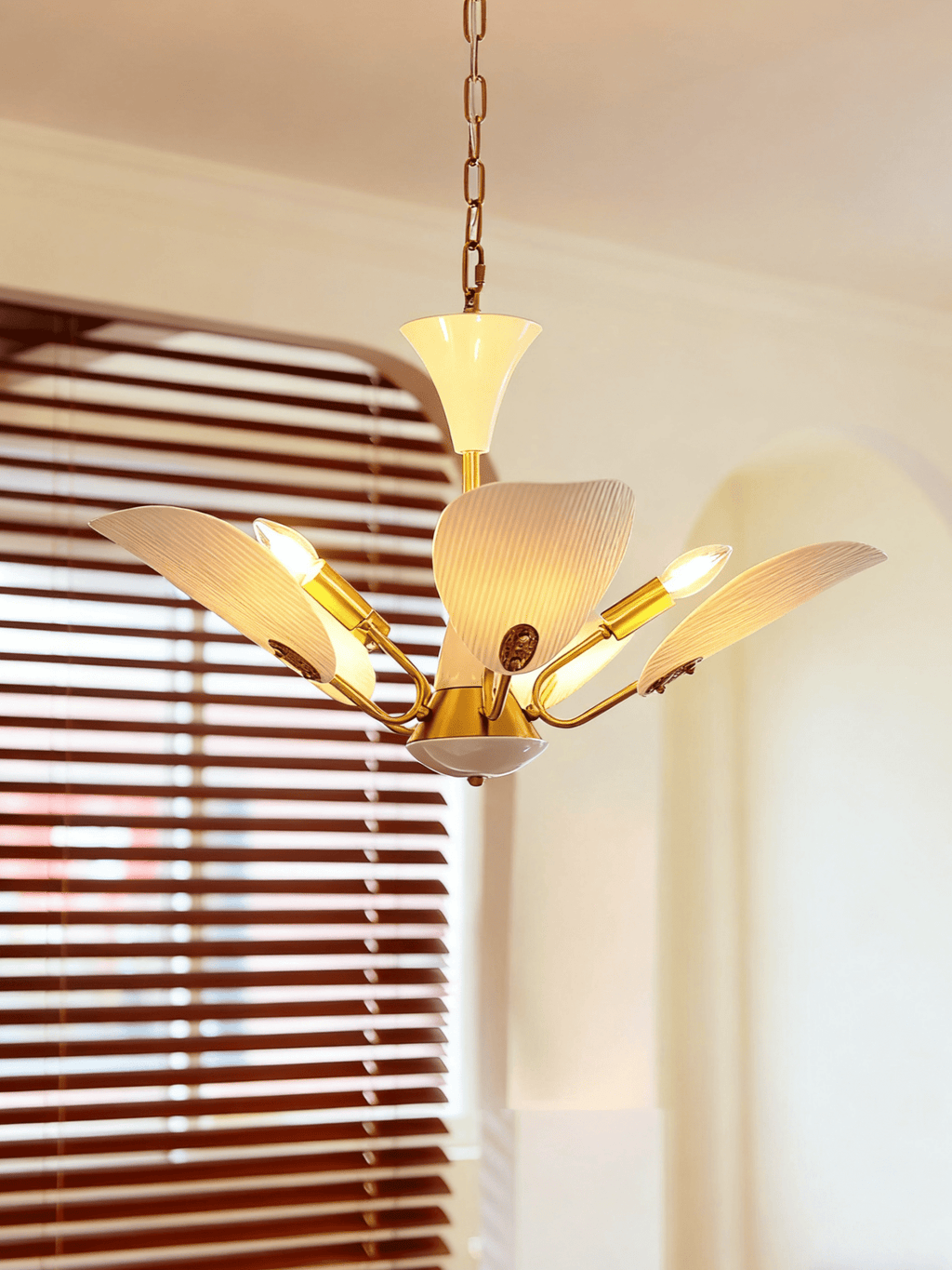 liora-blossom-chandelier-anzaz--4