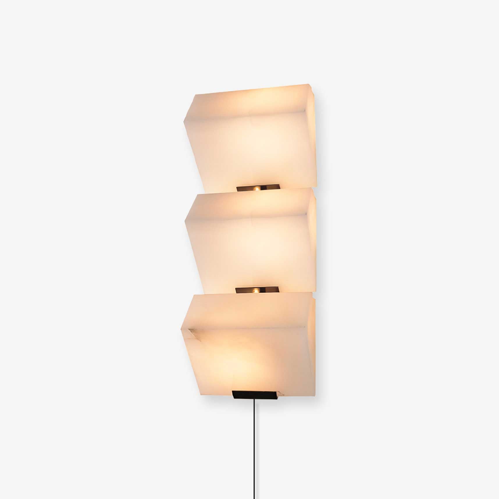 alabaster-staircase-plug-in-wall-lamp-anzaz-White-1