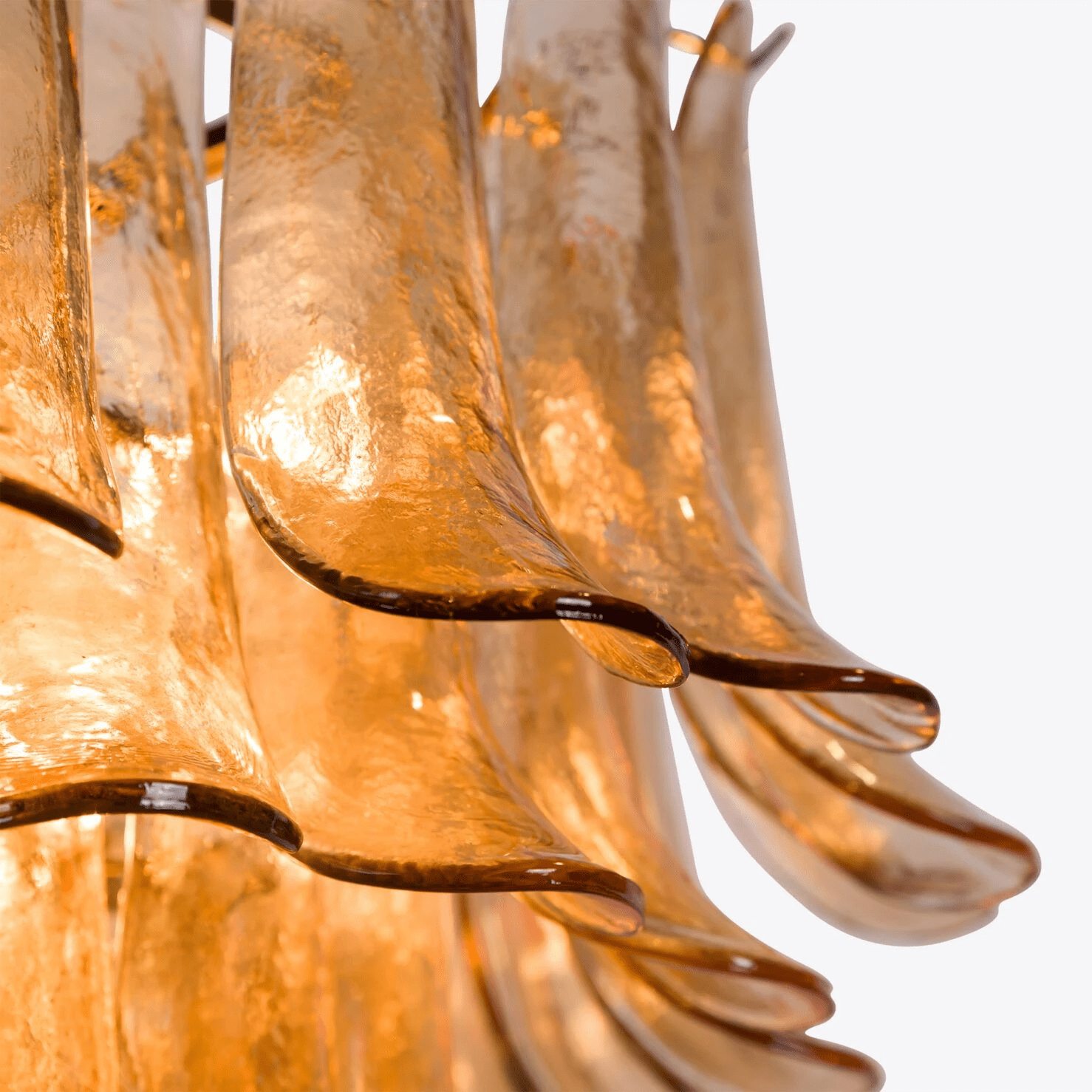 amber-petalo-chandelier-anzaz--13