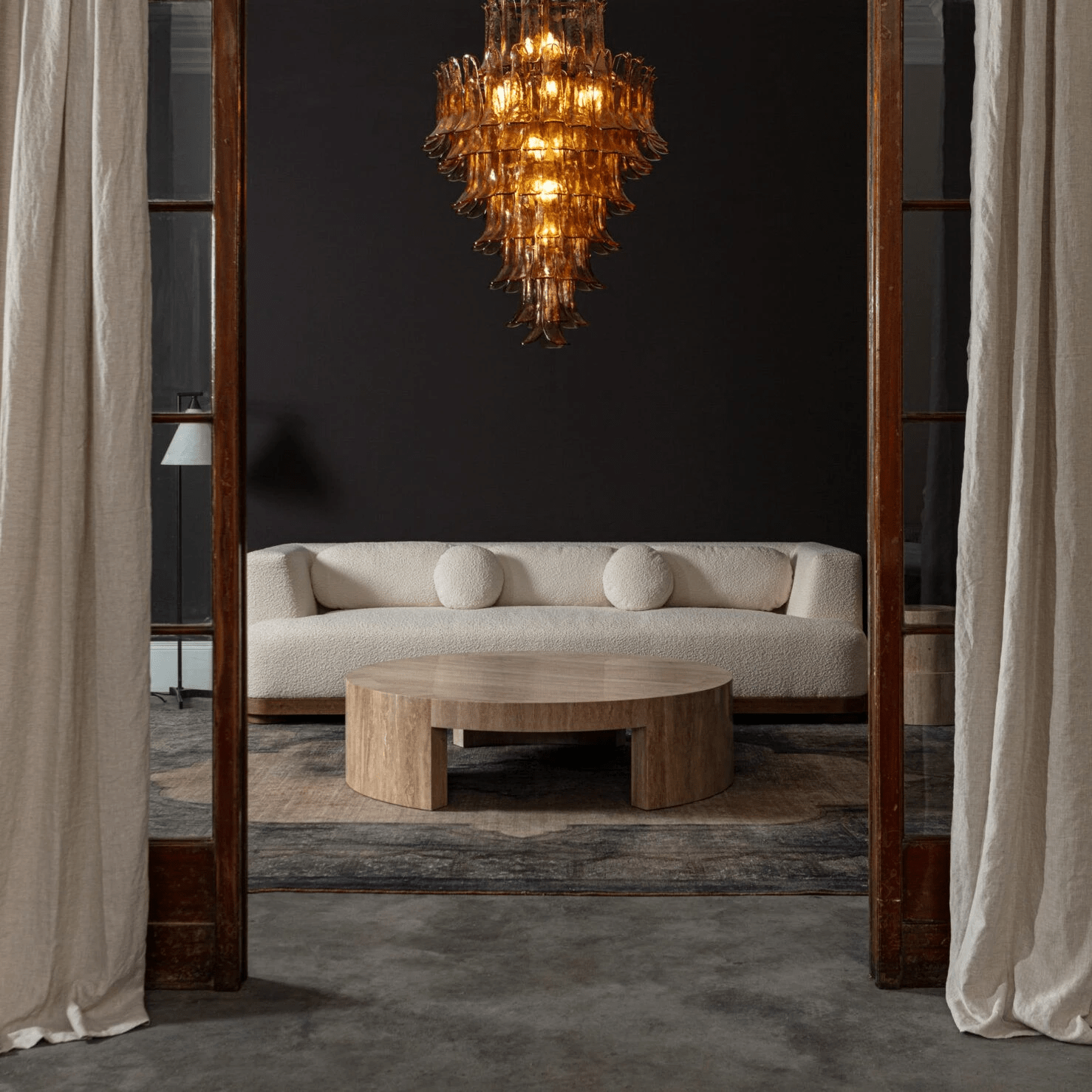 amber-petalo-chandelier-anzaz--6