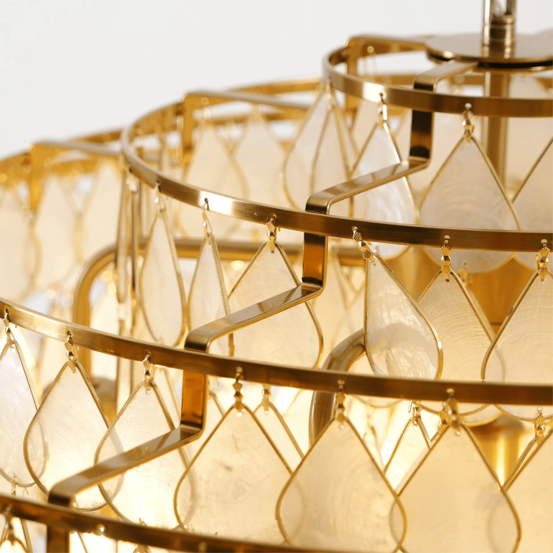 teardrops-shell-chandelier-anzaz--28