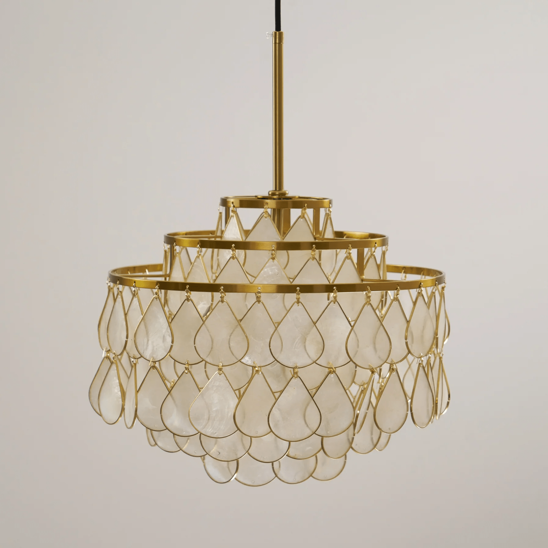 teardrops-shell-chandelier-anzaz--60