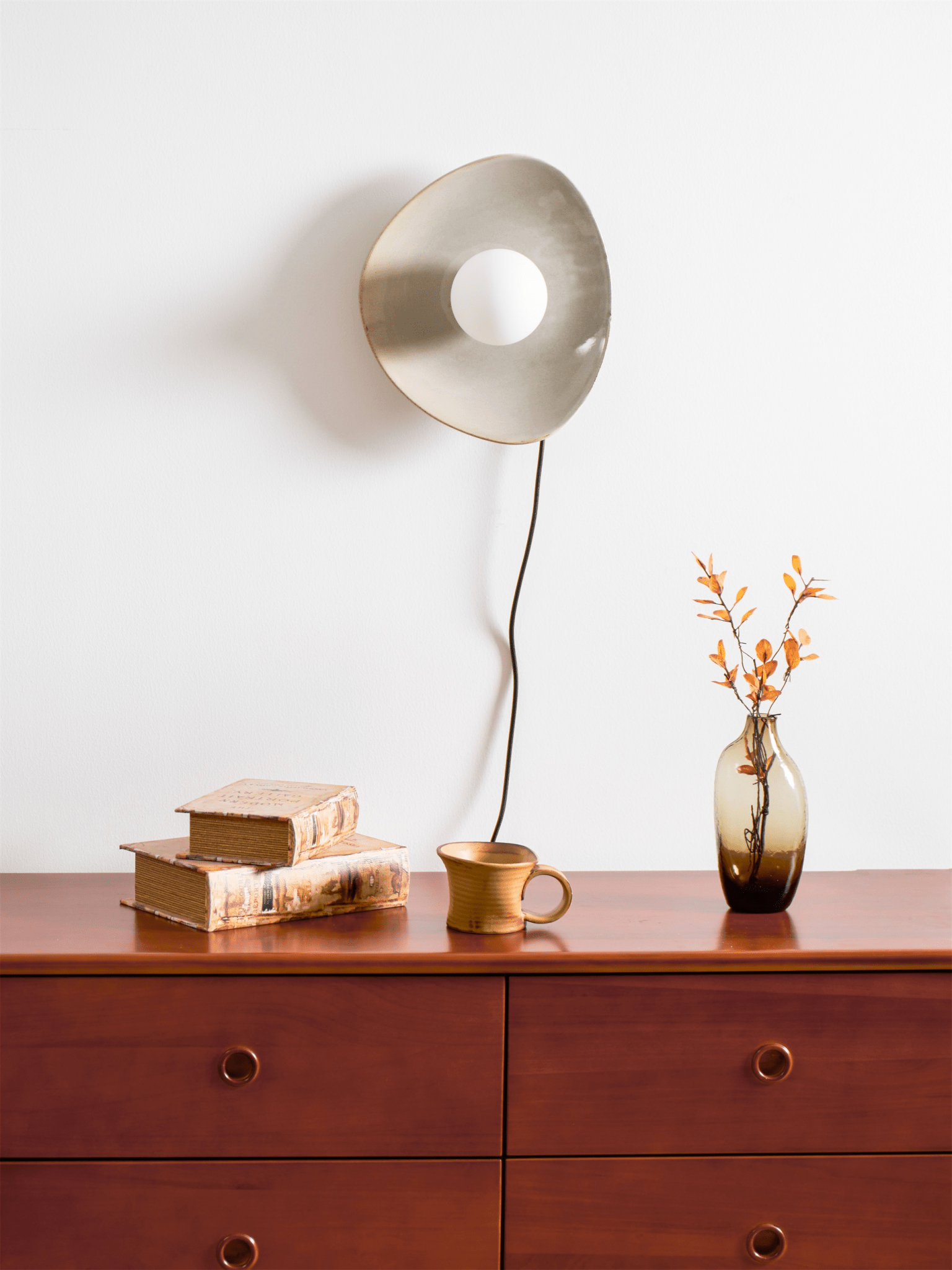 pebble-disc-plug-in-wall-light-anzaz--23