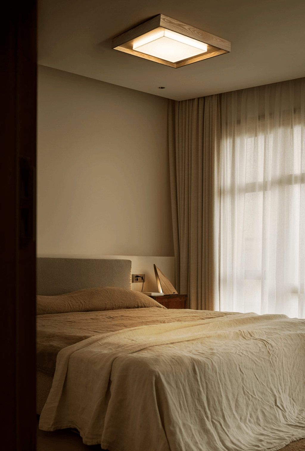 kurin-wood-frame-ceiling-light-anzaz--24