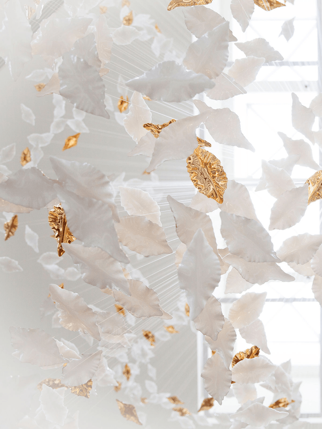 leaf-twisted-sculptural-chandelier-anzaz--7