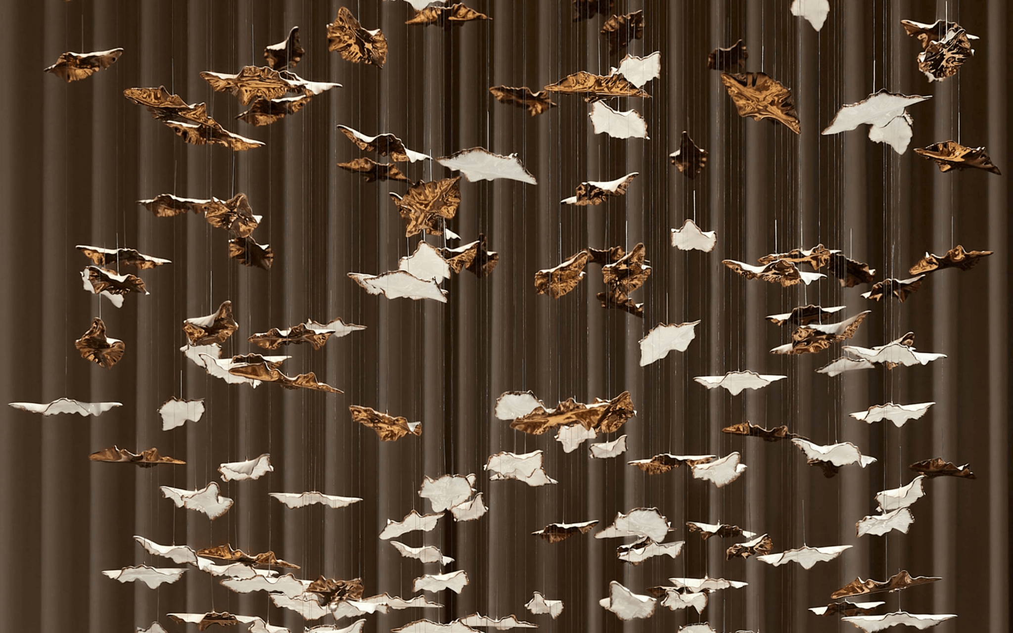 leaf-twisted-sculptural-chandelier-anzaz--36
