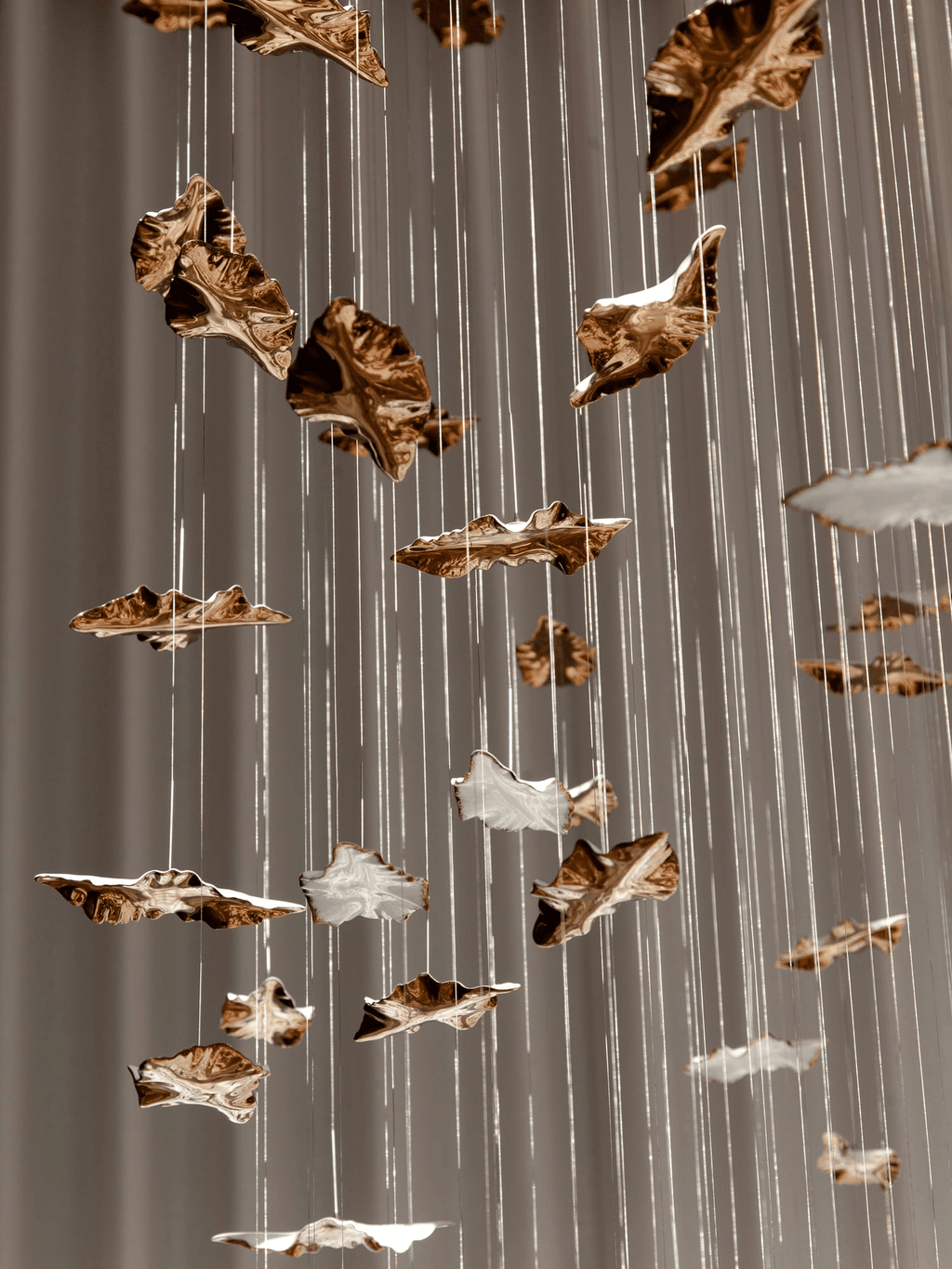 leaf-twisted-sculptural-chandelier-anzaz--26