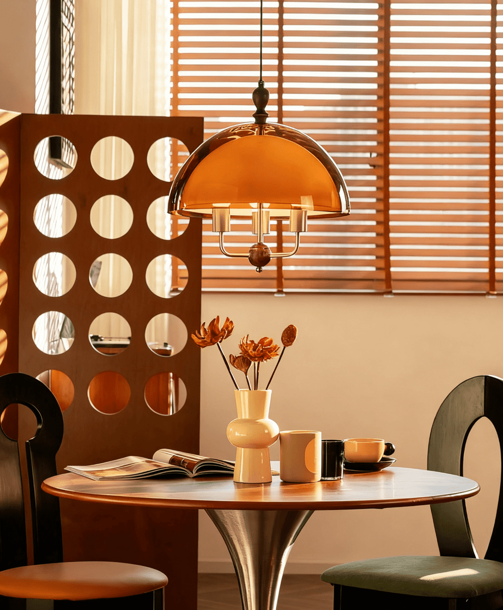 amber-dome-shaped-pendant-light-anzaz--7