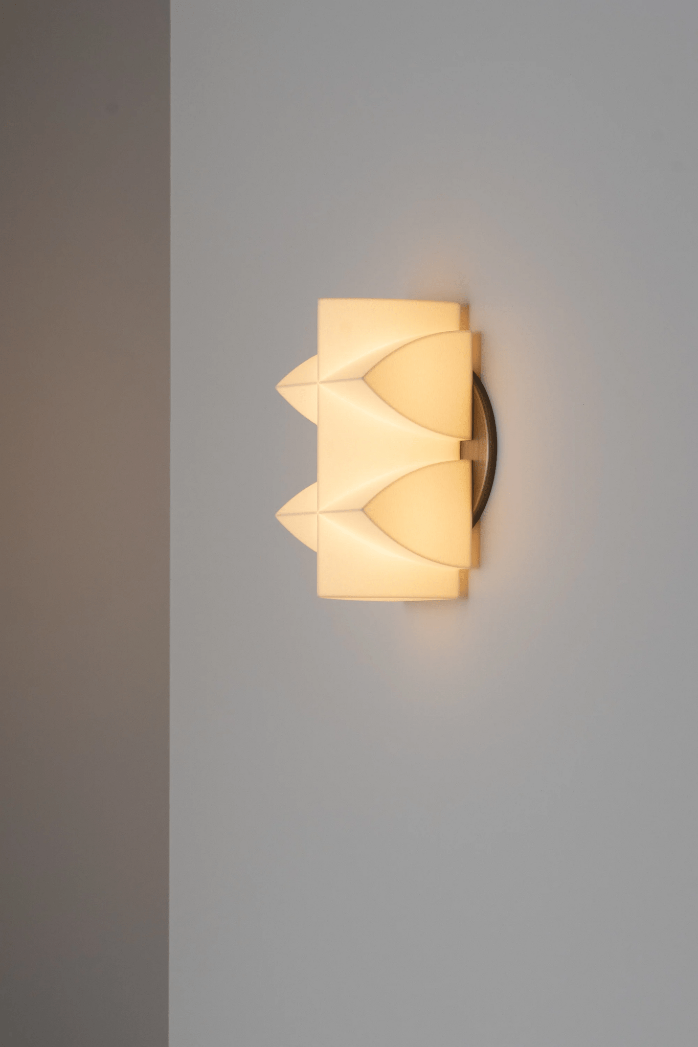 naala-sconce-anzaz-Gold & White-2