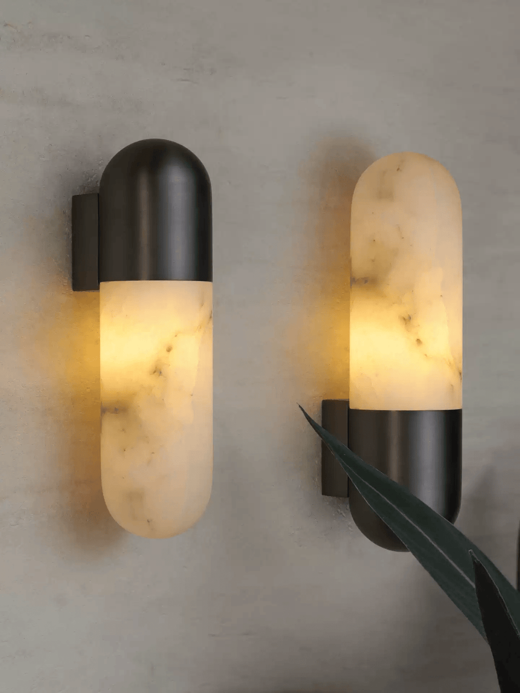 capsule-alabaster-sconce-anzaz--4