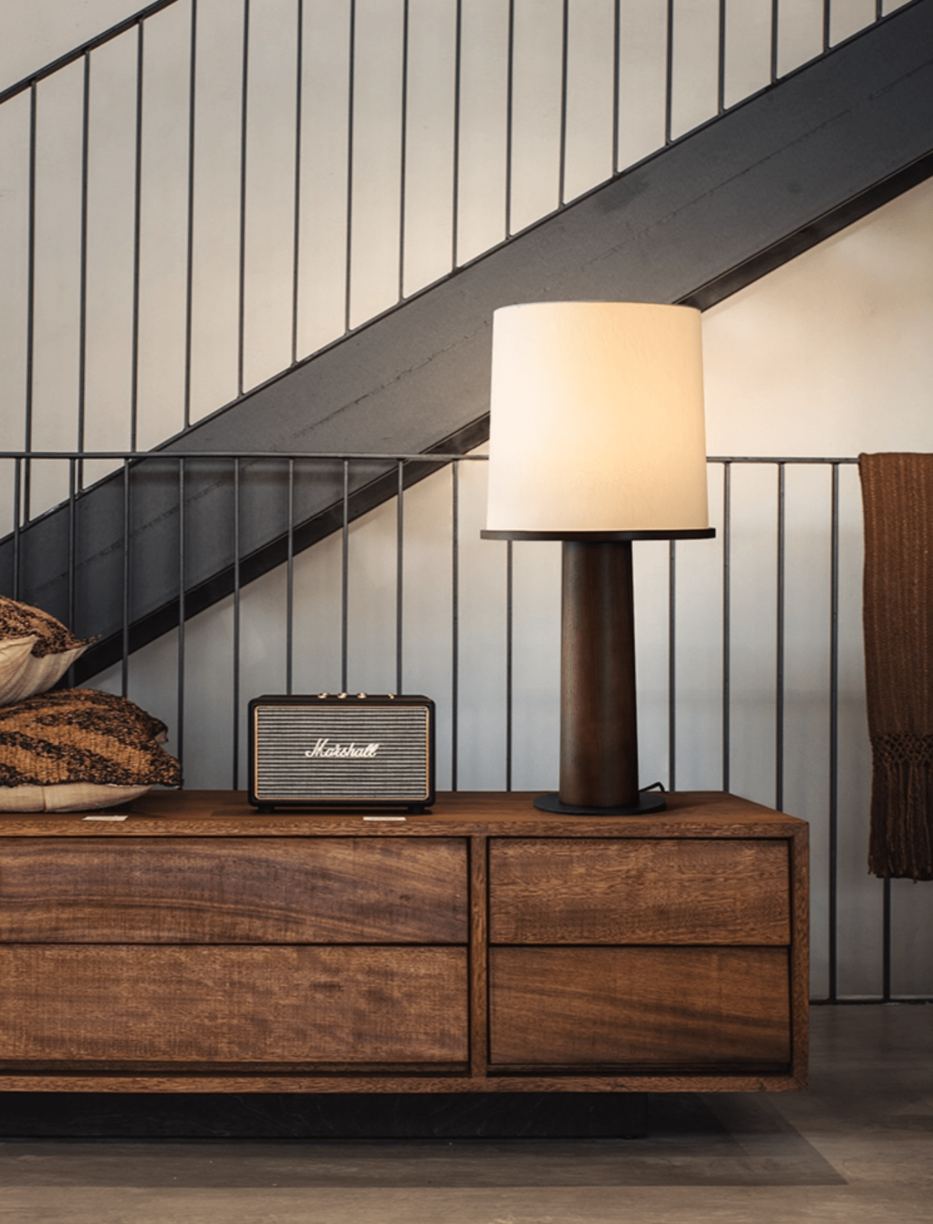 ada-table-lamp-anzaz-Black-22