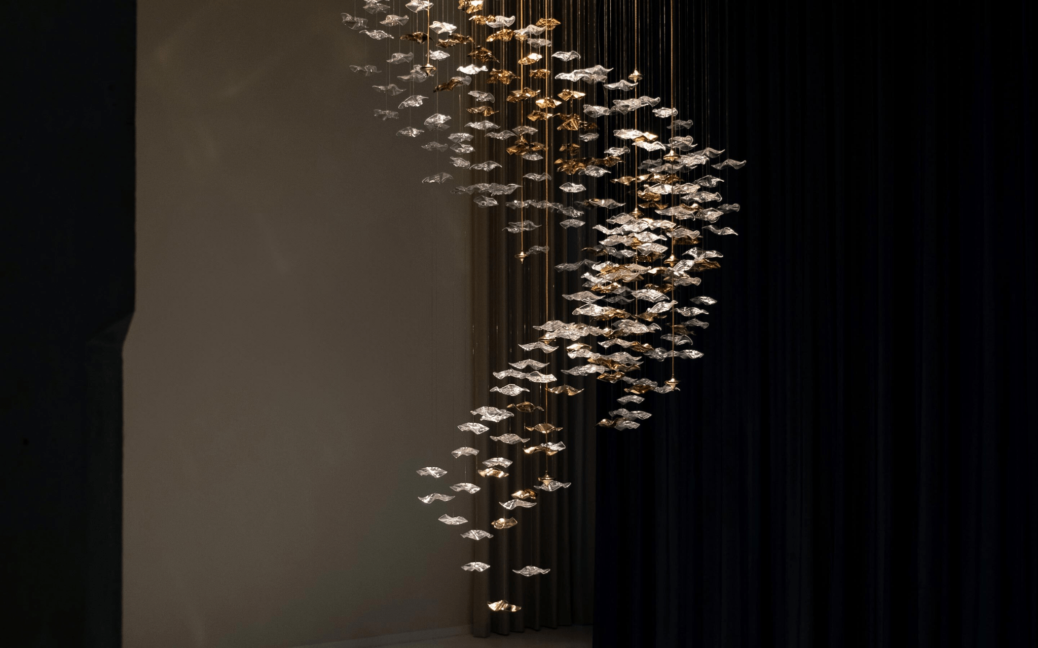sand-sea-stair-chandelier-anzaz--74