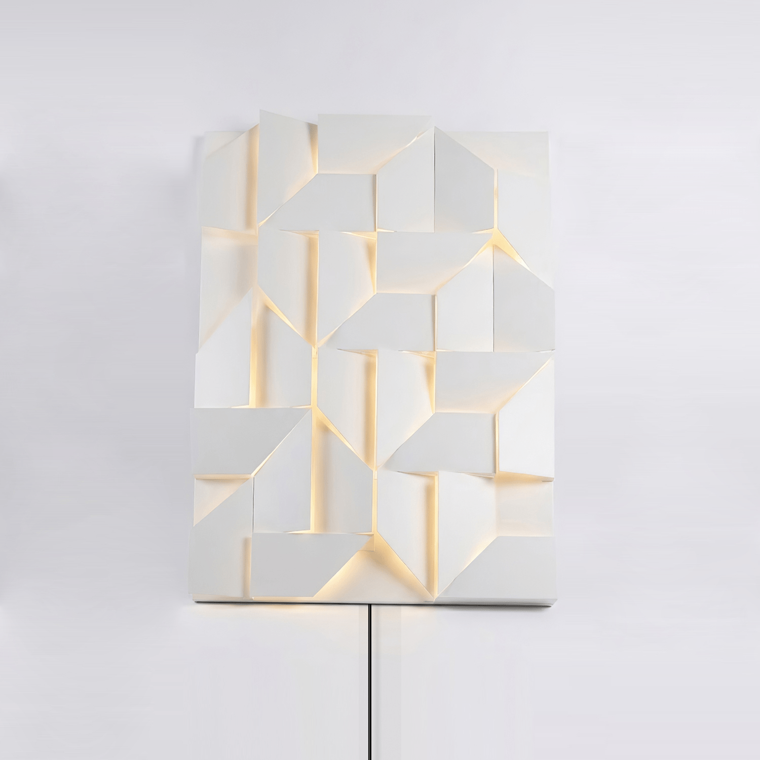 shadows-grand-plug-in-sconce-anzaz--162