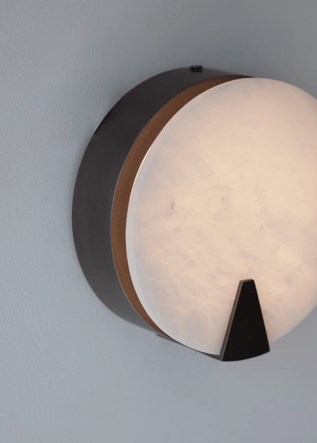 solaris-halo-alabaster-wall-light-anzaz--14