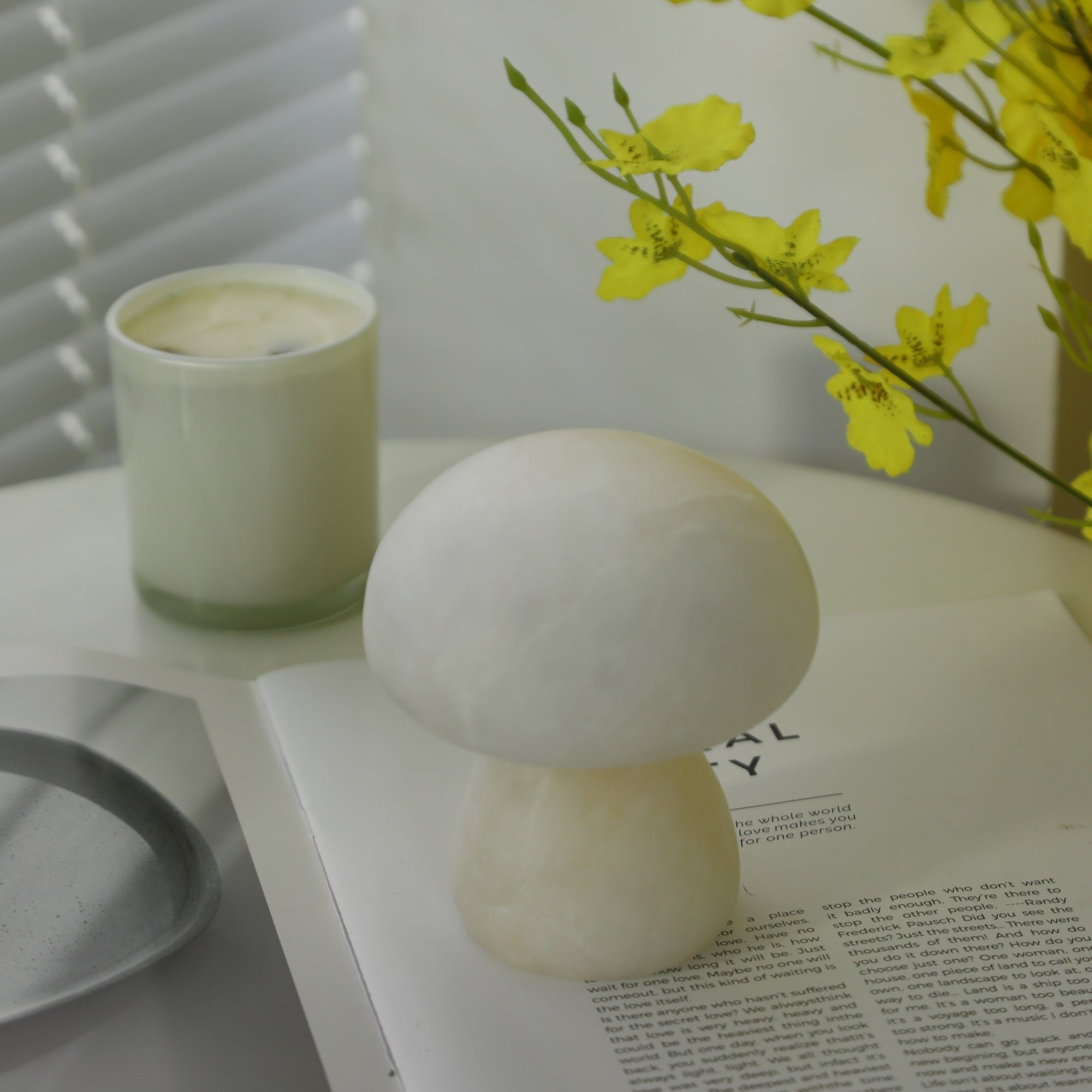 alabaster-mushroom-table-lamp-anzaz--36
