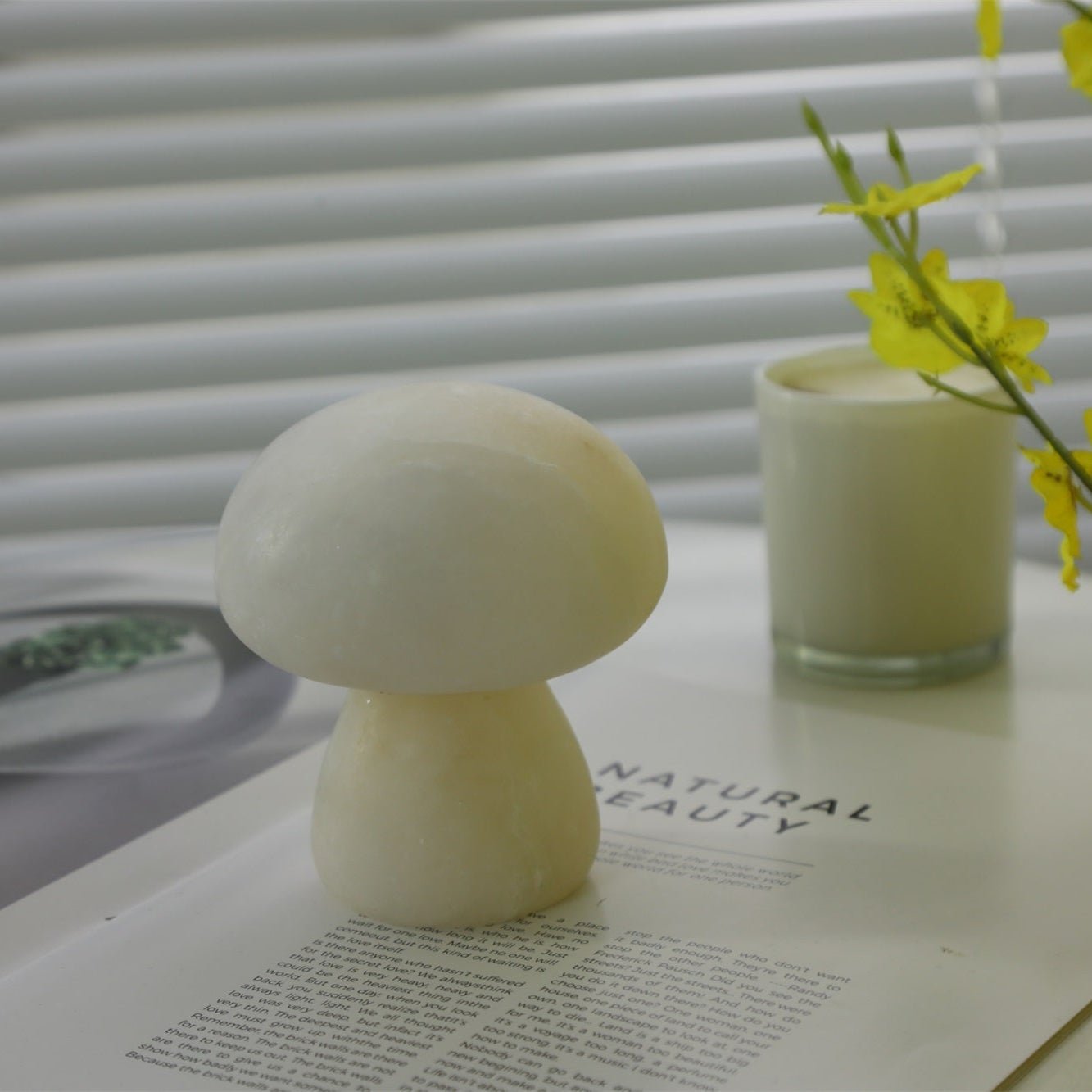 alabaster-mushroom-table-lamp-anzaz--37