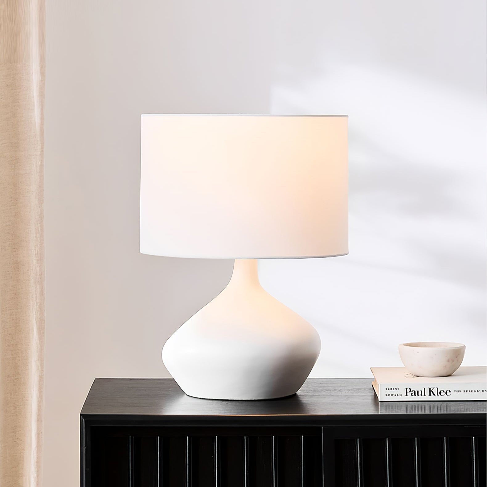 lumea-artisan-ceramic-table-lamp-anzaz-Black & Beige-3