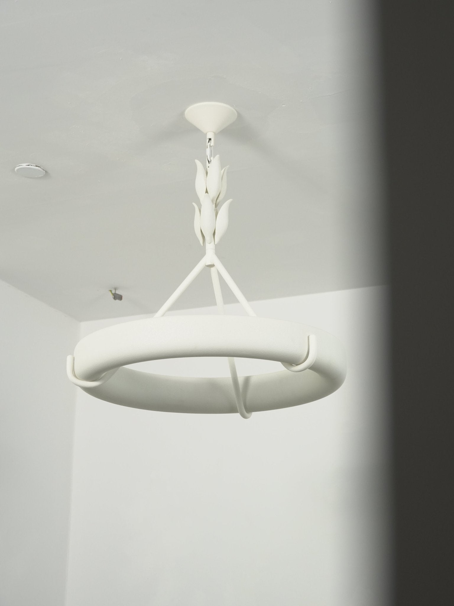 alta-plaster-chandelier-anzaz--66