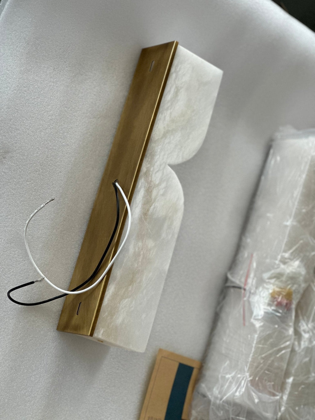 alabaster-essence-wall-sconce-anzaz--82