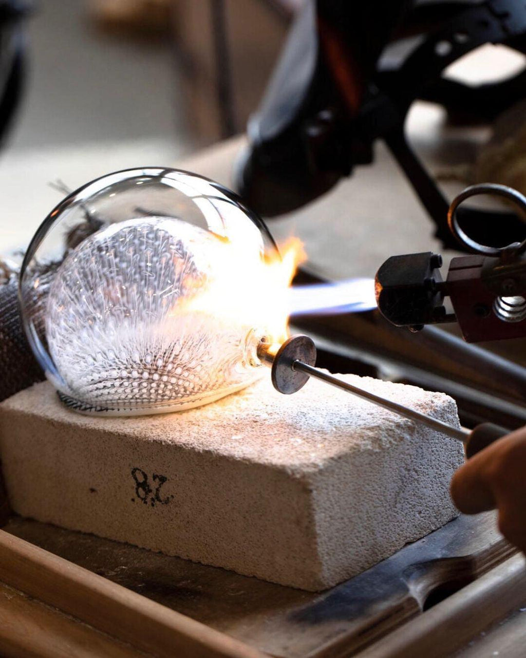 mesh-glass-wall-lamp-anzaz--10