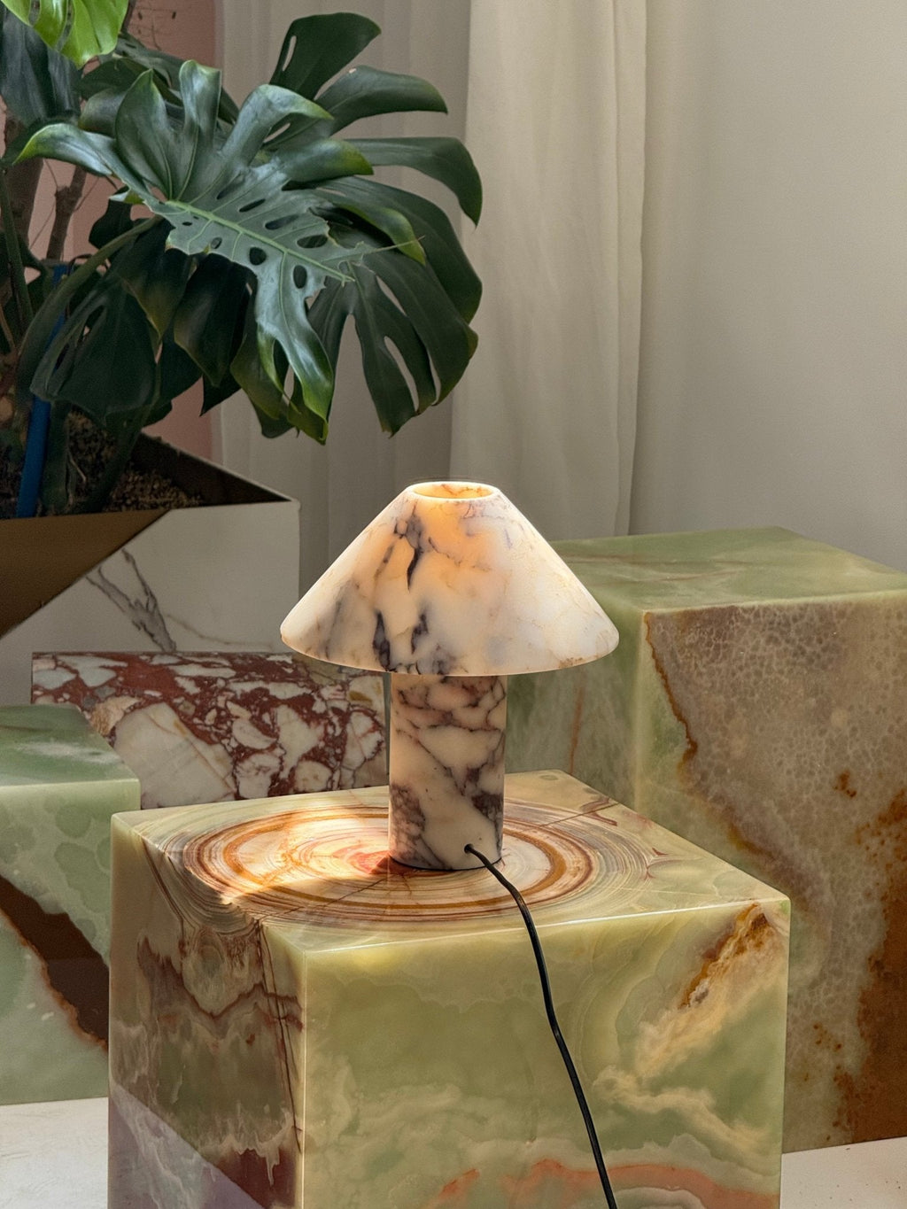 marbelle-onyx-table-lamp-anzaz--34