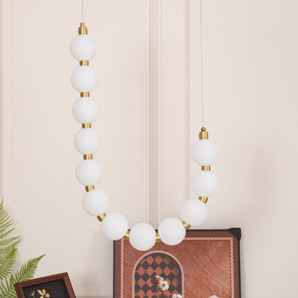 pearl-necklace-chandelier-anzaz--59