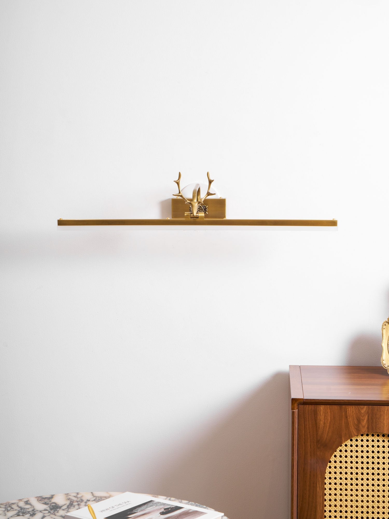 adelaide-antler-wall-lamp-anzaz--42