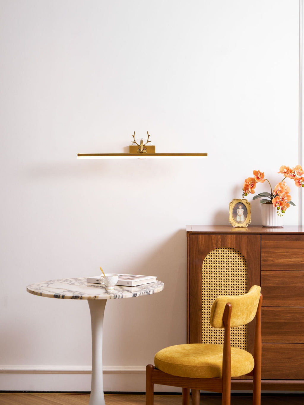 adelaide-antler-wall-lamp-anzaz--45