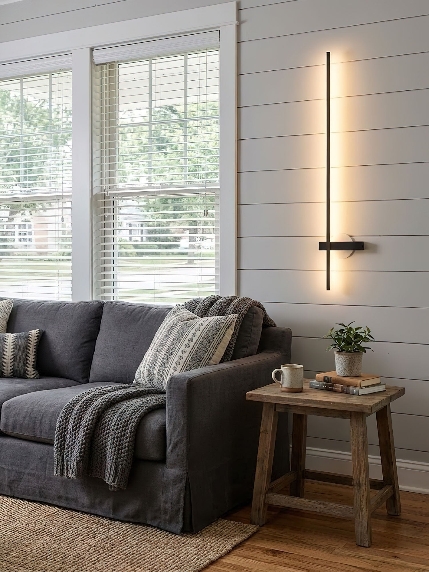 adeline-linear-sconce-anzaz-Black-7