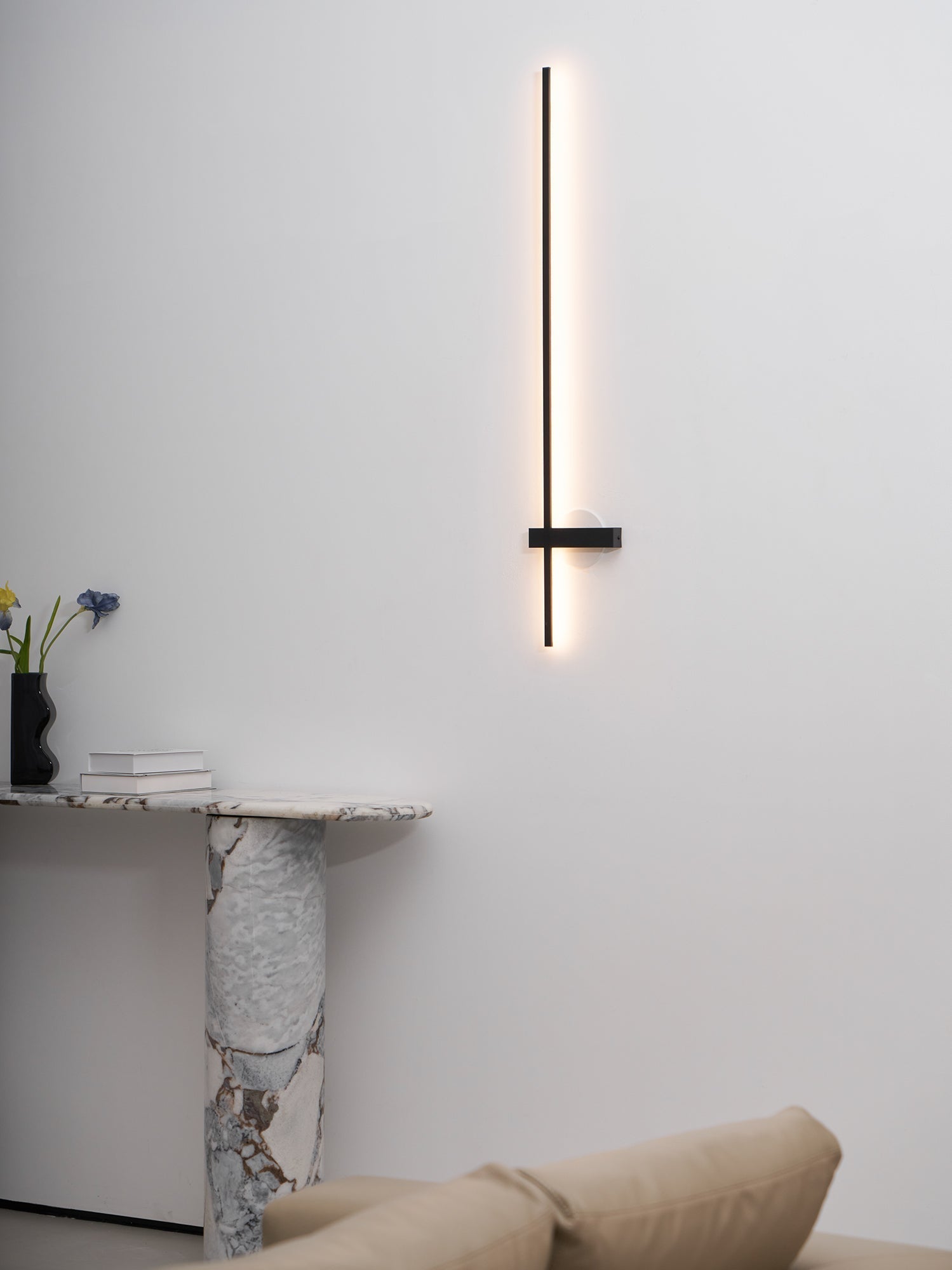 adeline-linear-sconce-anzaz-Black-8