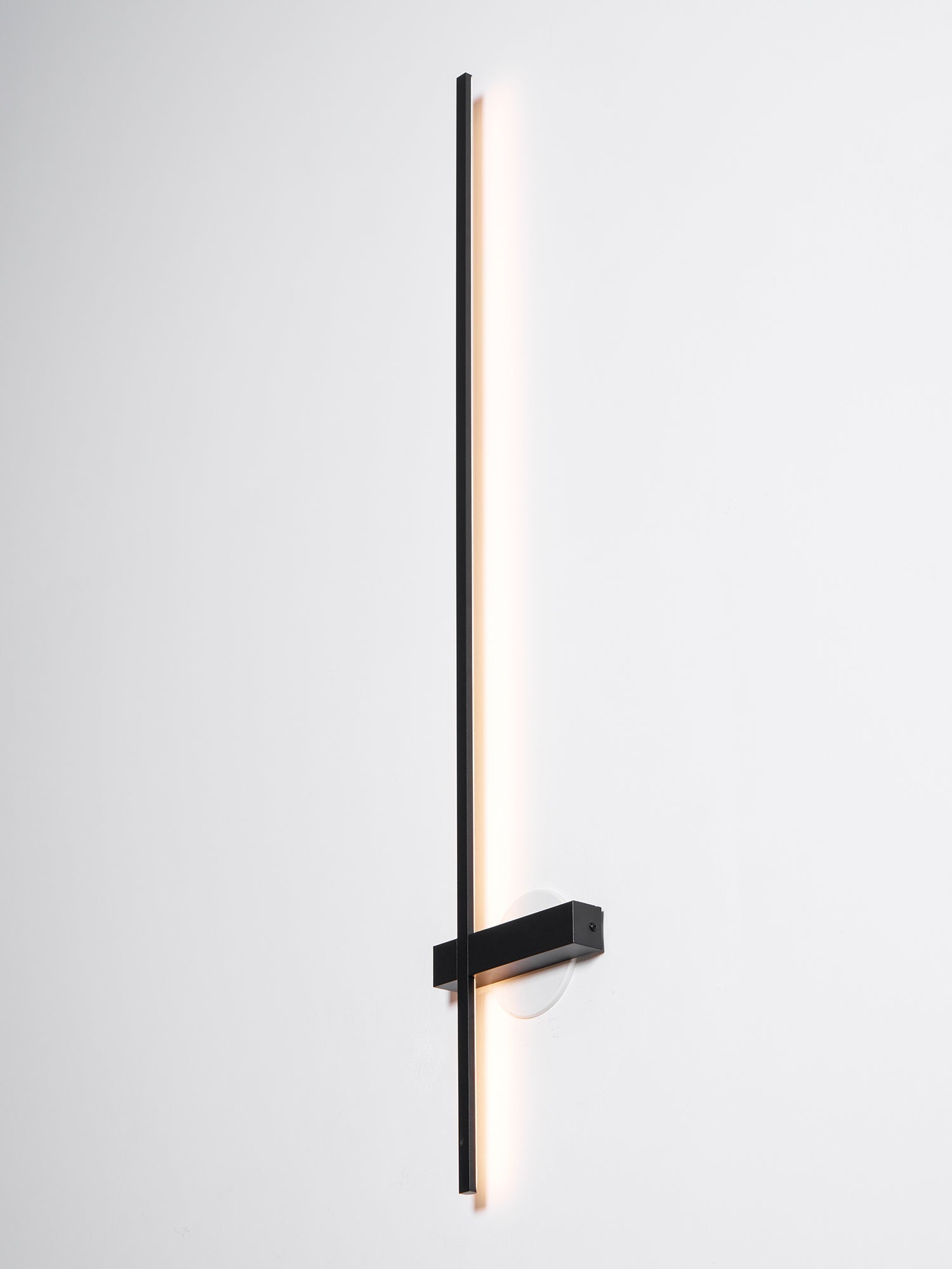 adeline-linear-sconce-anzaz--34