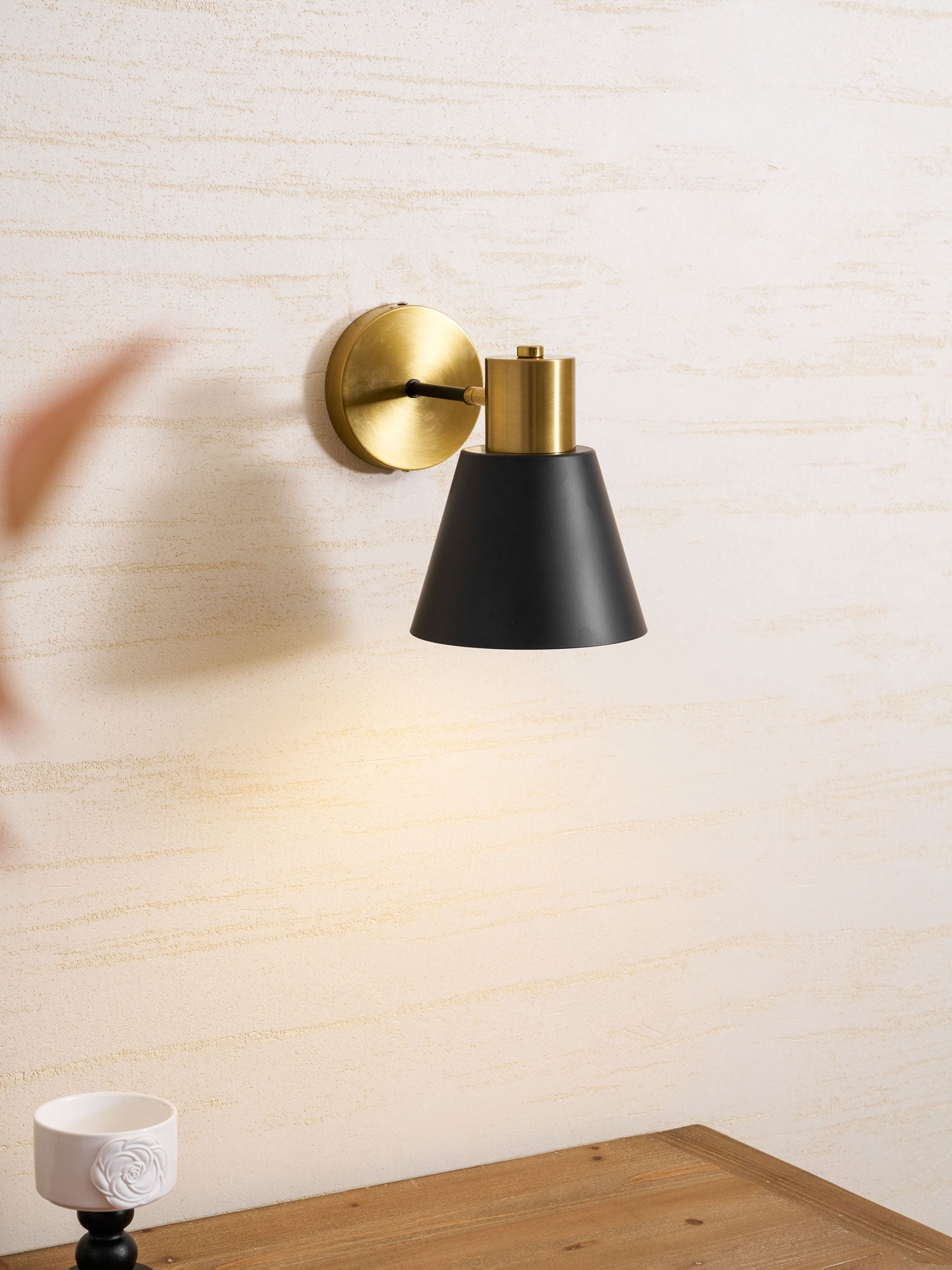 adjustable-armed-wall-lamp-anzaz--16