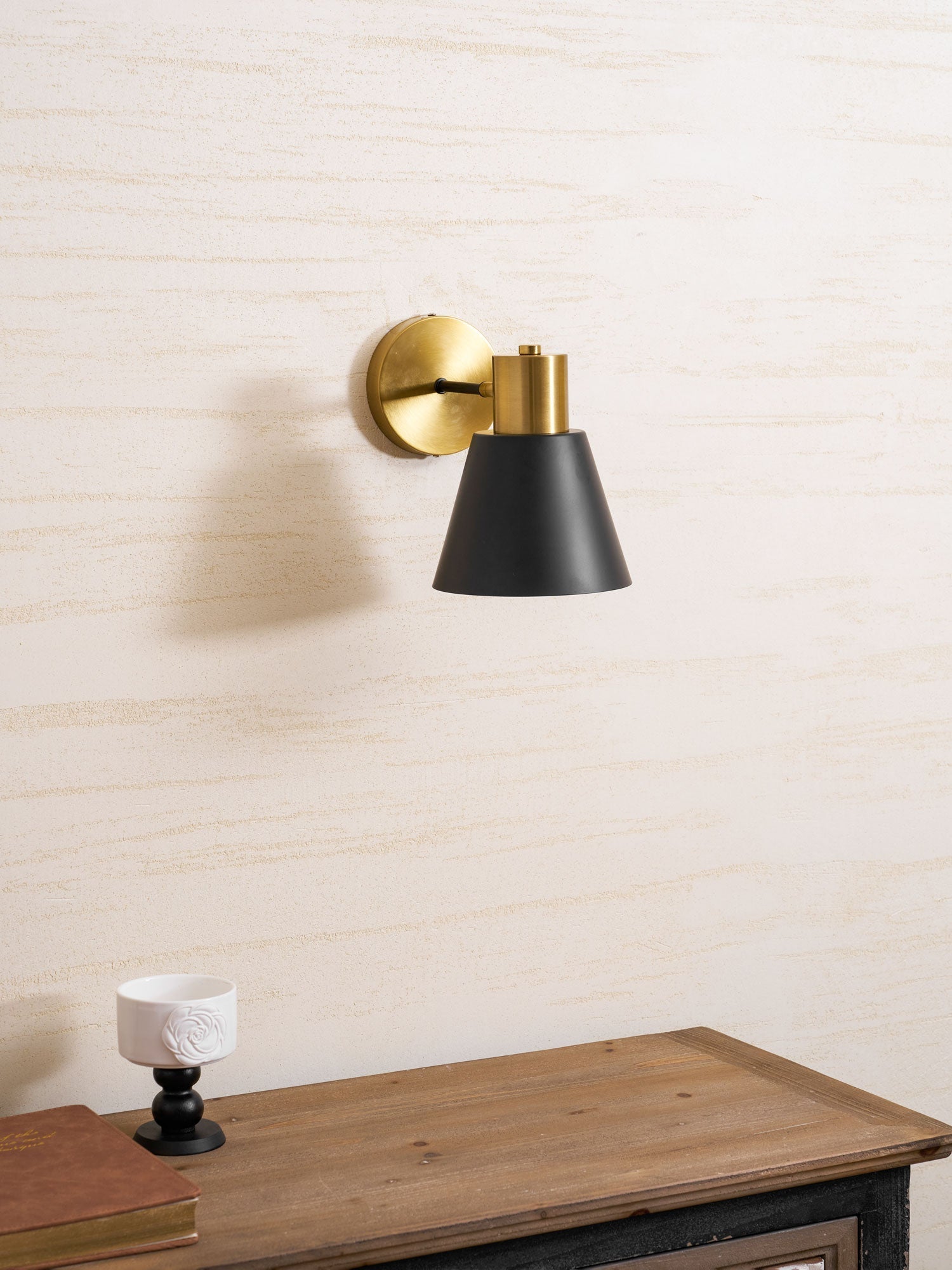 adjustable-armed-wall-lamp-anzaz--9