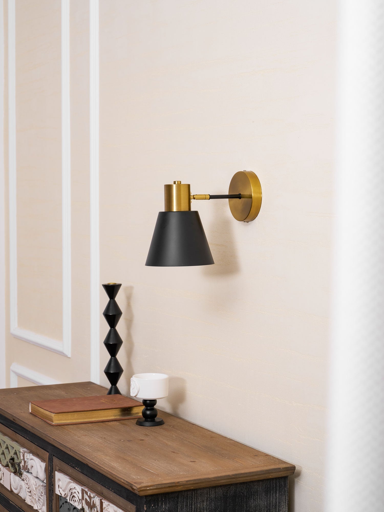 adjustable-armed-wall-lamp-anzaz--10