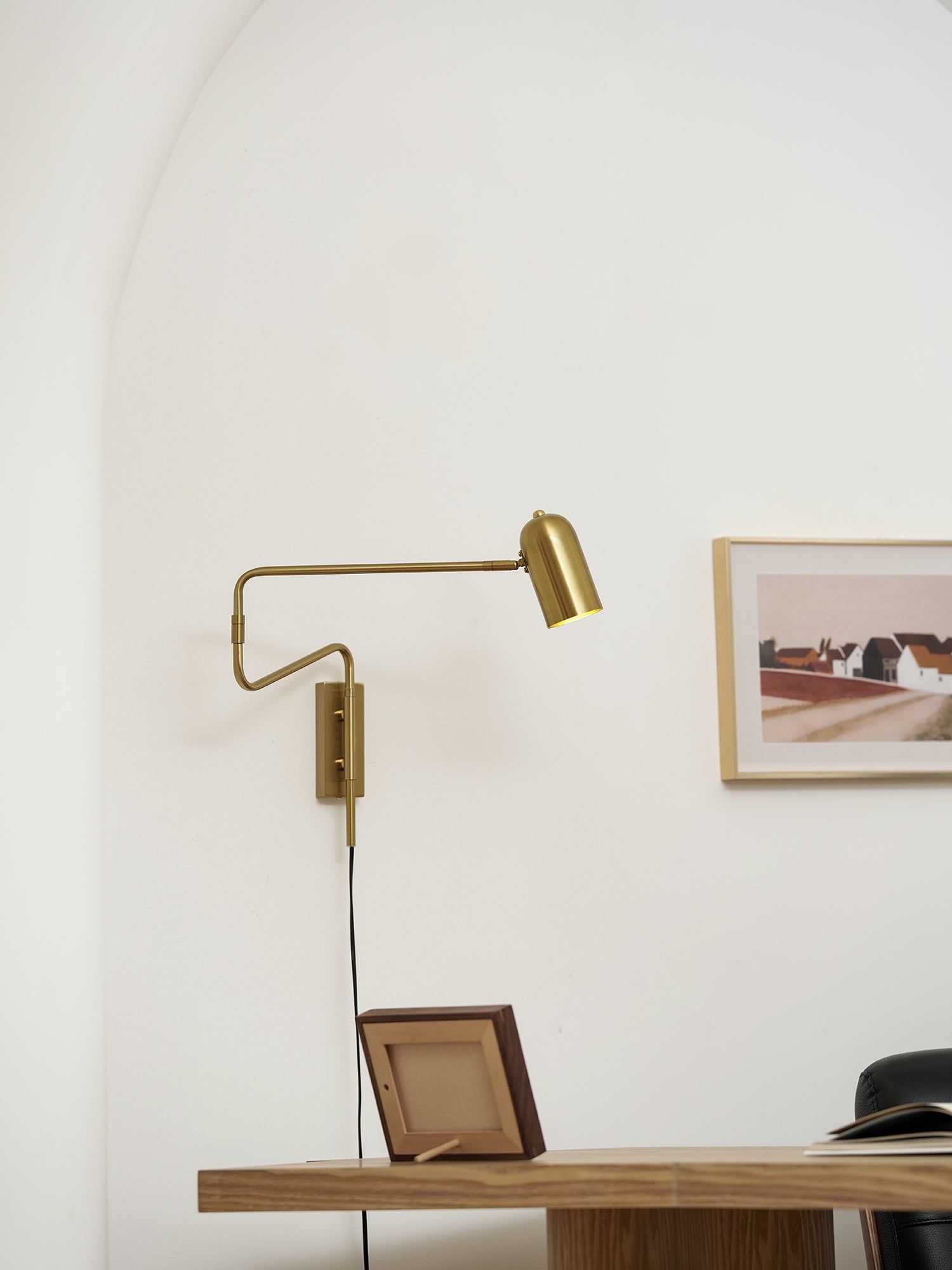 adjustable-arm-plug-in-wall-lamp-anzaz--33