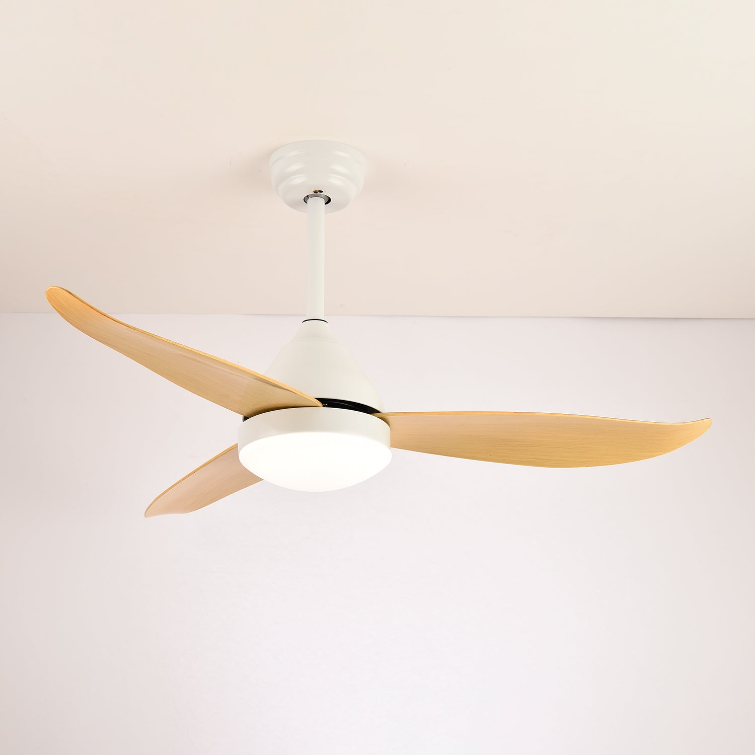 aeris-whisper-ceiling-fan-light-anzaz-White-3