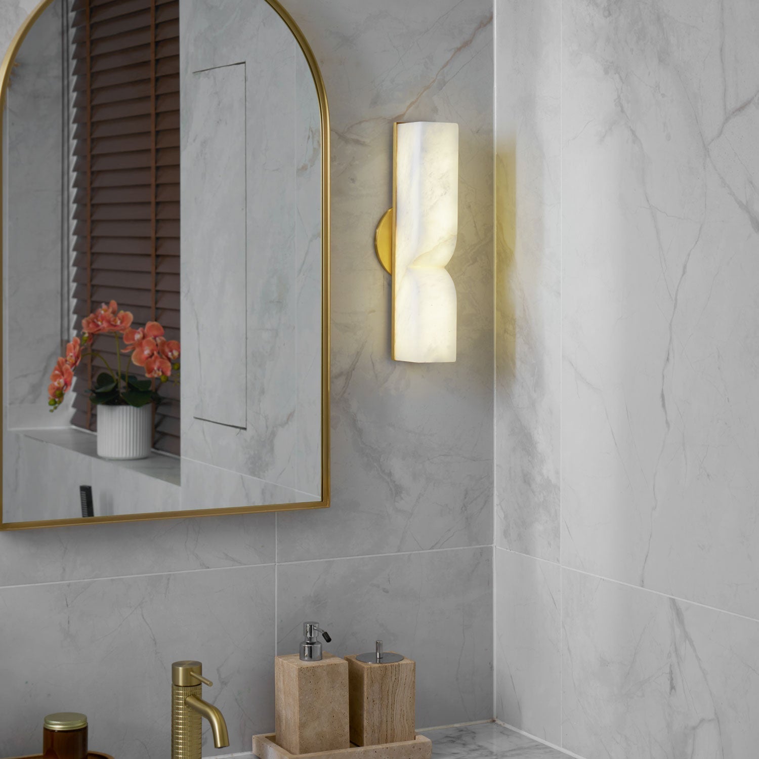 alabaster-essence-wall-sconce-anzaz--69
