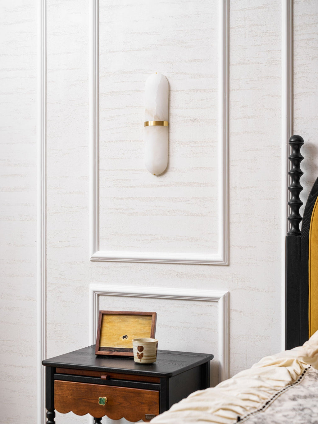 alabaster-pill-wall-light-anzaz--59