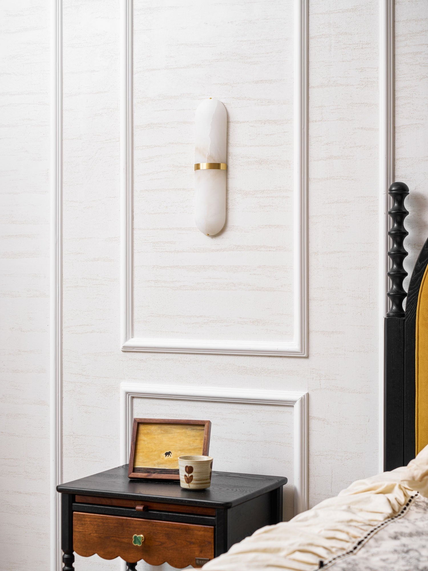 alabaster-pill-wall-light-anzaz--59