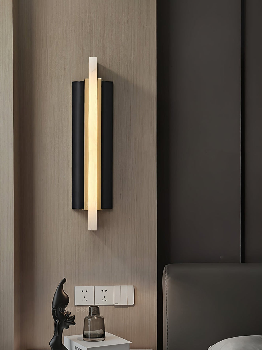 alabaster-blade-wall-sconce-anzaz--4