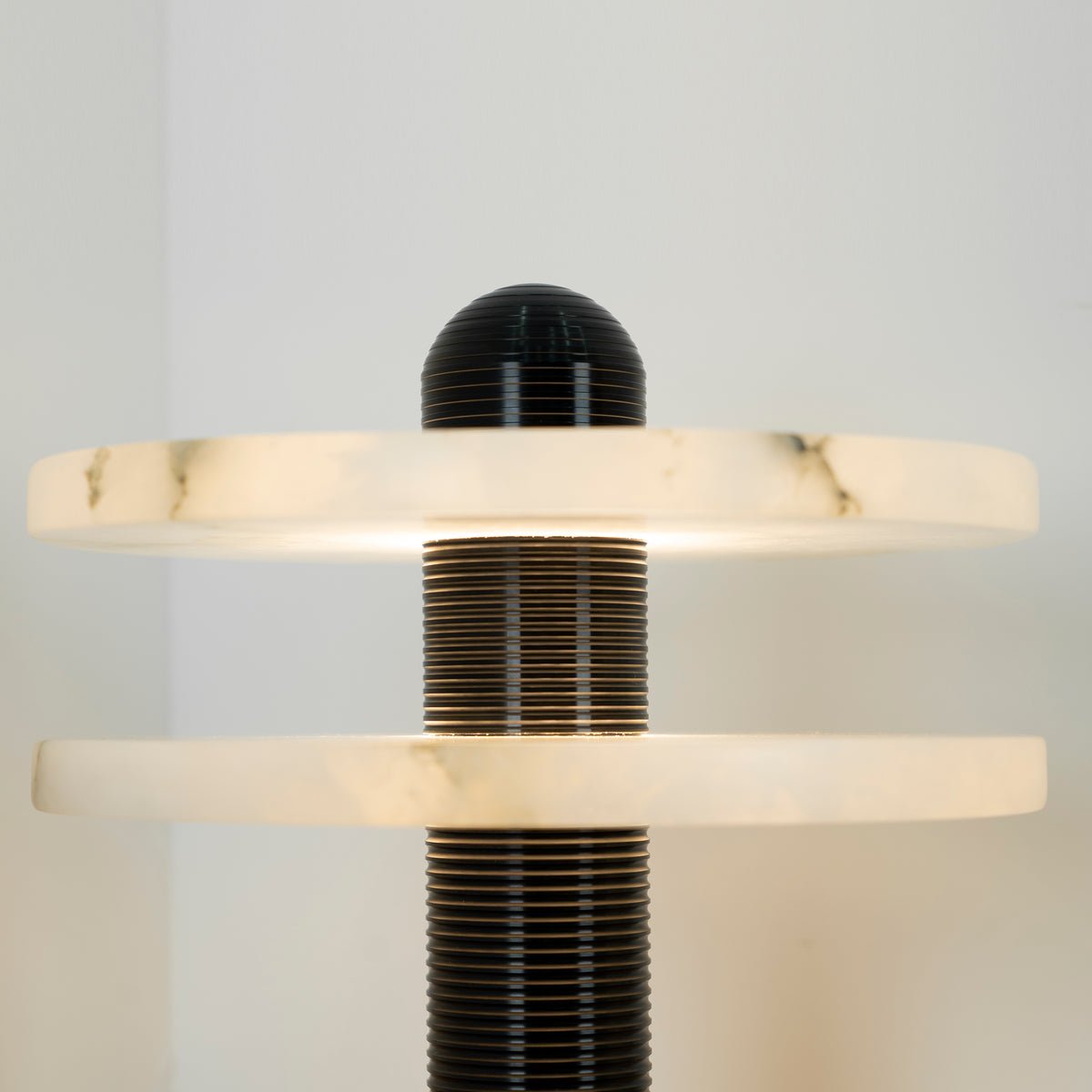 alabaster-comet-table-lamp-anzaz--25