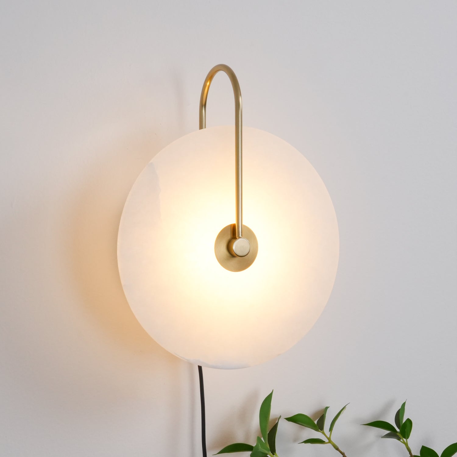 alabaster-led-plug-in-wall-lamp-anzaz-Black & Black cable-12
