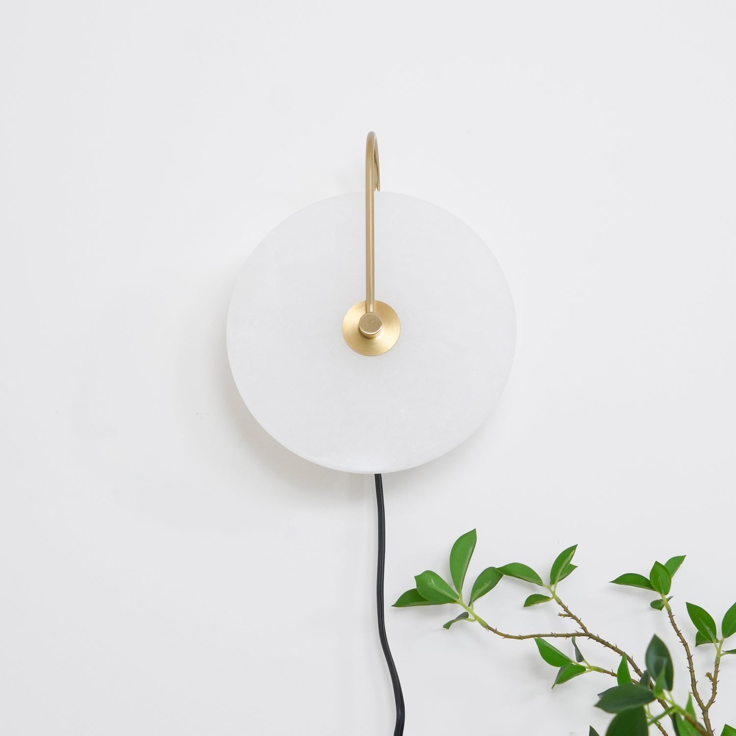 alabaster-led-plug-in-wall-lamp-anzaz--63
