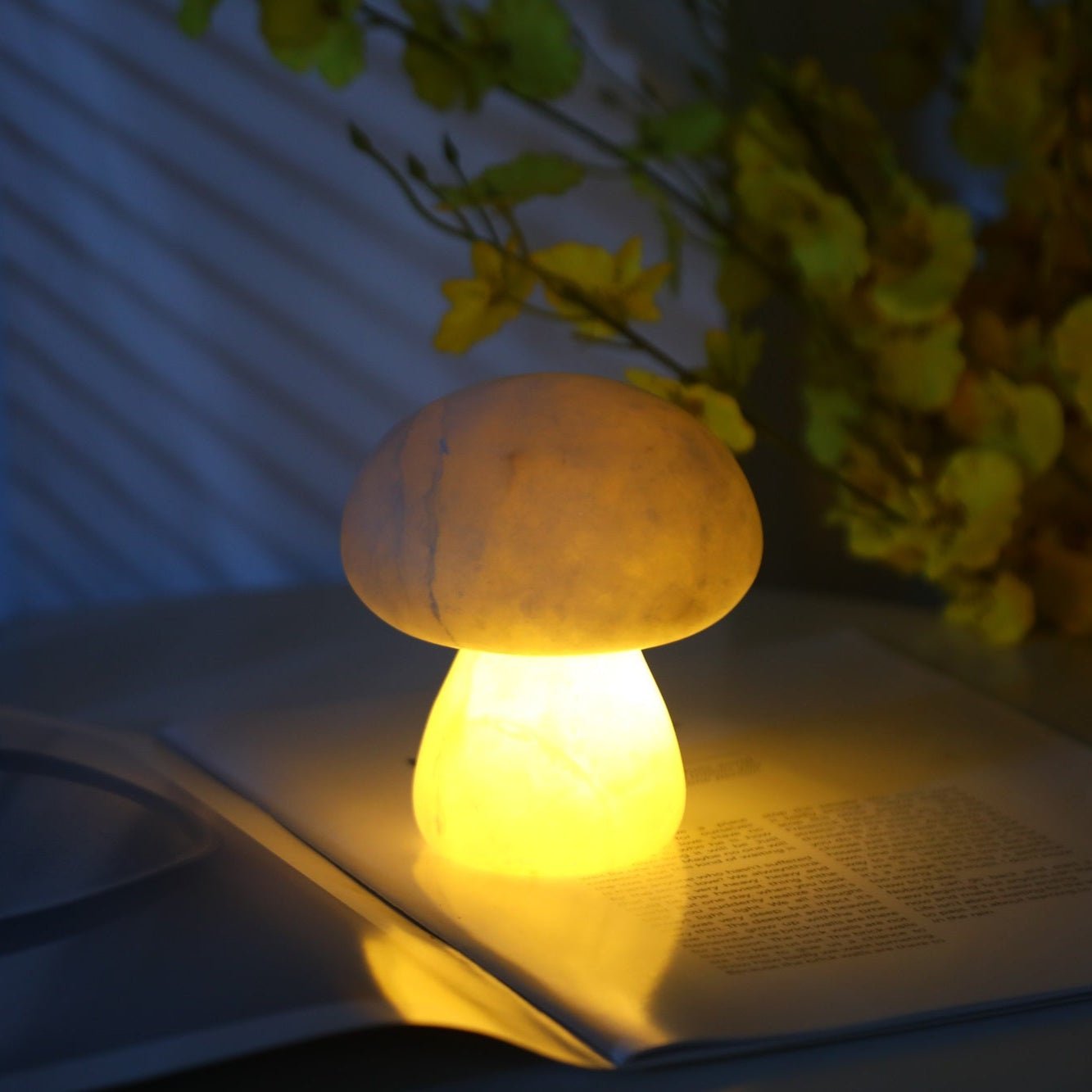 alabaster-mushroom-table-lamp-anzaz--41