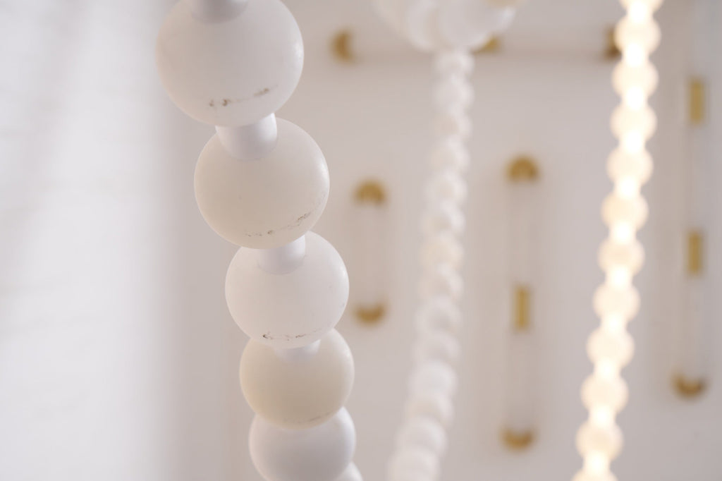 alabaster-pearl-necklace-chandelier-anzaz--14