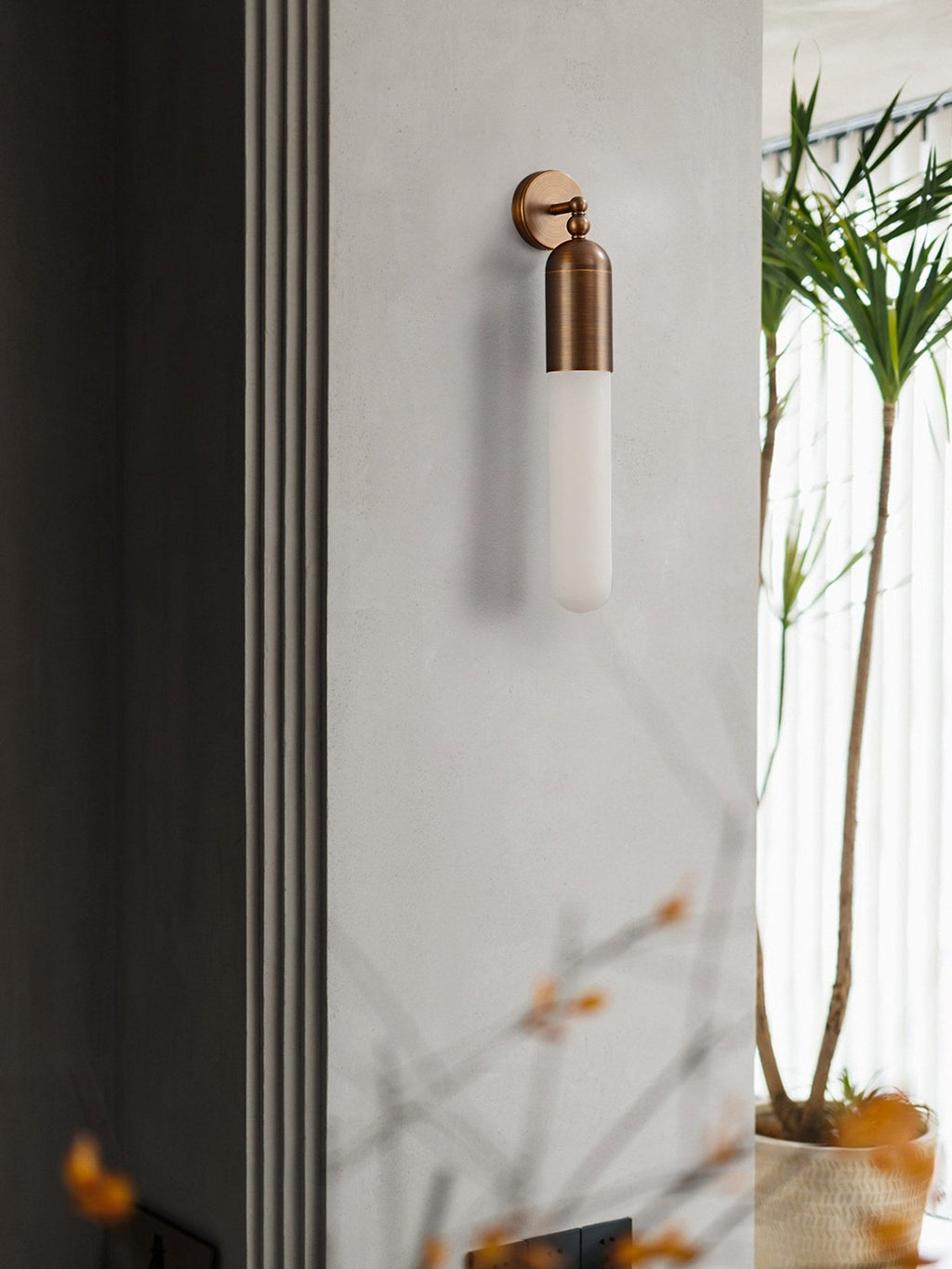 alabaster-sculpted-tube-wall-sconce-anzaz--8